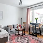 公寓 Near Downtown & Sports Center With Free Parking