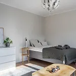 Near Downtown & Sports Center With Free Parking 拉赫蒂