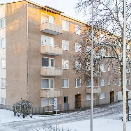 Near Downtown & Sports Center With Free Parking Lahti