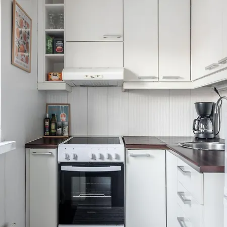 Apartment Near Downtown & Sports Center With Free Parking