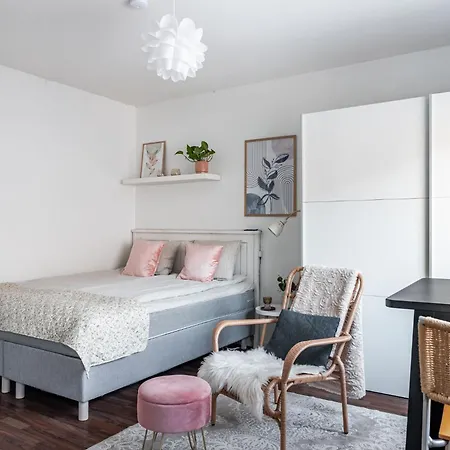 Huoneisto Near Downtown & Sports Center With Free Parking Lahti