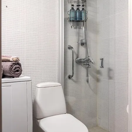 Near Downtown & Sports Center With Free Parking * Lahti