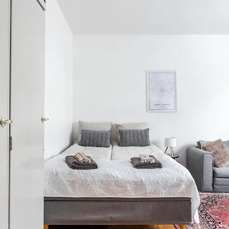 Near Downtown & Sports Center With Free Parking Apartment Lahti