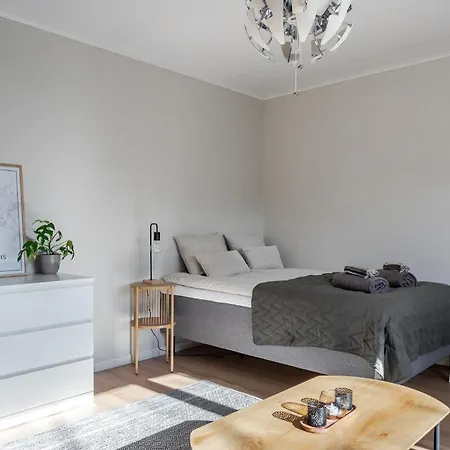 Near Downtown & Sports Center With Free Parking Lahti