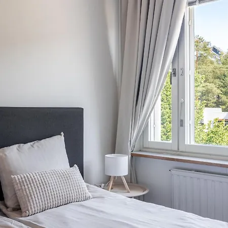 Near Downtown & Sports Center With Free Parking Апартаменты