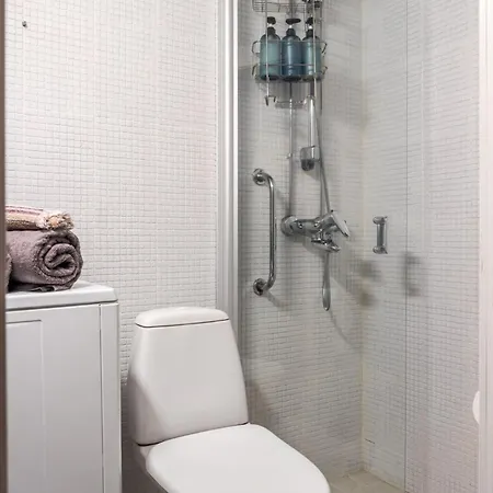 Near Downtown & Sports Center With Free Parking Appartamento Lahti