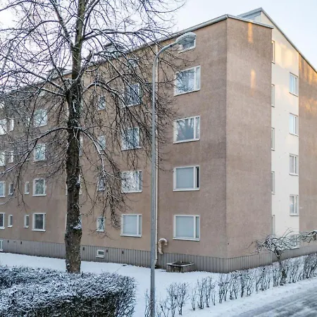 Near Downtown & Sports Center With Free Parking * Lahti